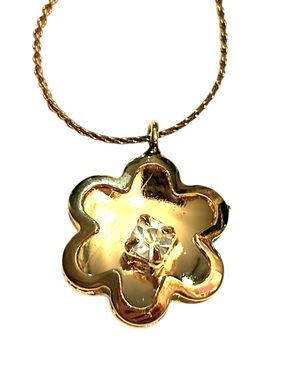 Vintage Gold Flower Necklace